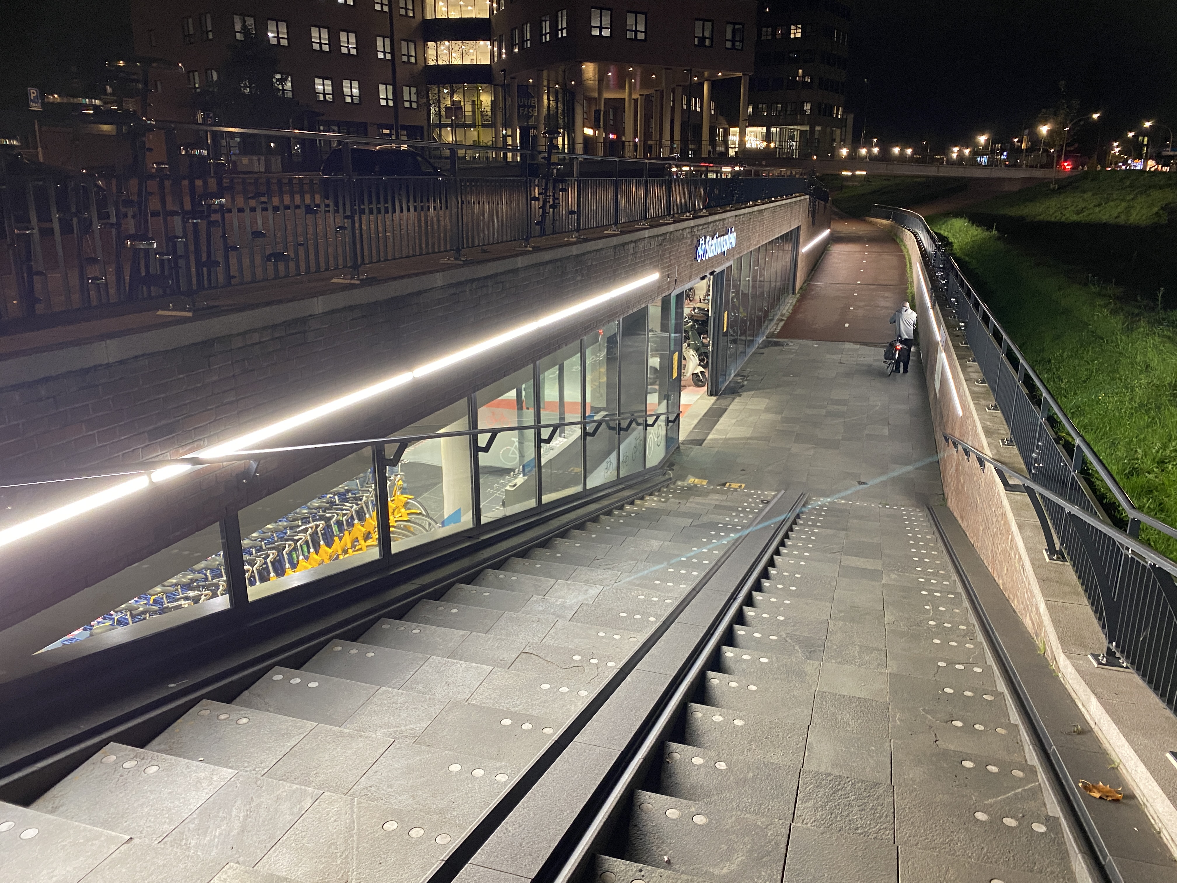 SplendorLED Vleugel - RWS station Deventer.jpg
